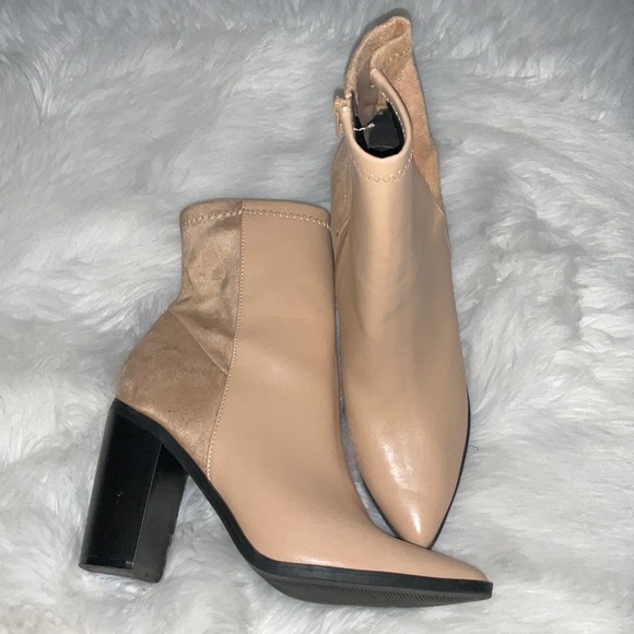 TRIUMPH BLOCK HEEL ANKLE BOOTS - Picture 2 of 10